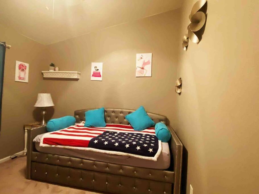Amazing Heated Pool And Private Hot Tub 3Br In Heart Of Lv Villa Las Vegas Eksteriør bilde