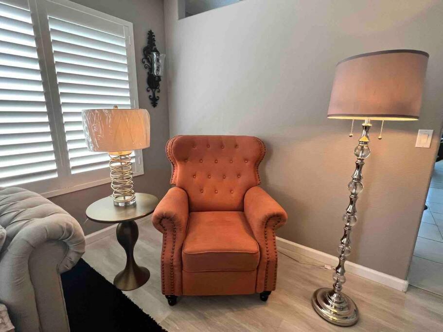 Amazing Heated Pool And Private Hot Tub 3Br In Heart Of Lv Villa Las Vegas Eksteriør bilde