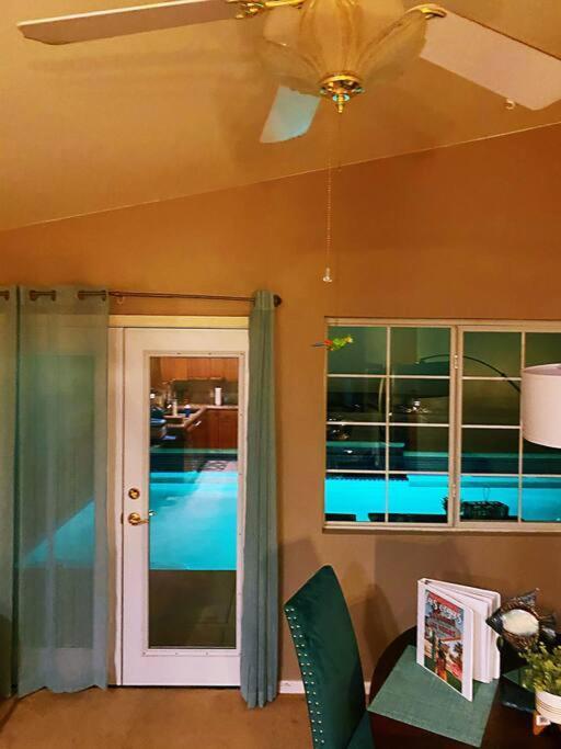Amazing Heated Pool And Private Hot Tub 3Br In Heart Of Lv Villa Las Vegas Eksteriør bilde